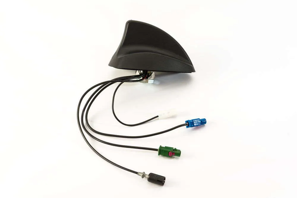 vneshnyaya_aktivnaya_radio_plus_gps_plus_tv_antenna_calearo_77_27_085