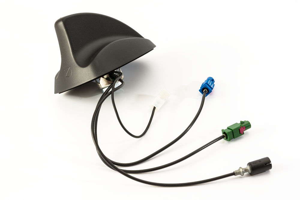 vneshnyaya_aktivnaya_radio_plus_gps_plus_tv_antenna_calearo_77_27_085